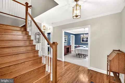 Entry Way - 17212 Whites Rd, Poolesville, MD 20837 photo 3 of 8