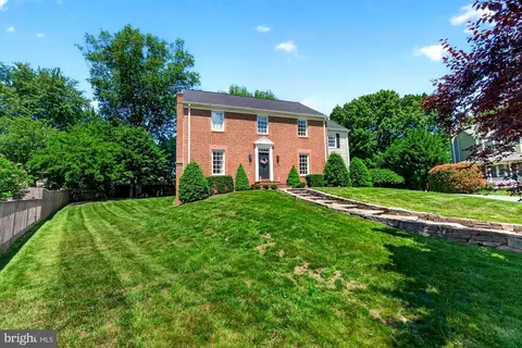 Exterior - 17212 Whites Rd, Poolesville, MD 20837 photo 5 of 24