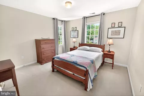 Bedroom - 17212 Whites Rd, Poolesville, MD 20837 photo 6 of 7