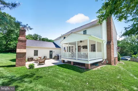 Exterior - 17212 Whites Rd, Poolesville, MD 20837 photo 14 of 24