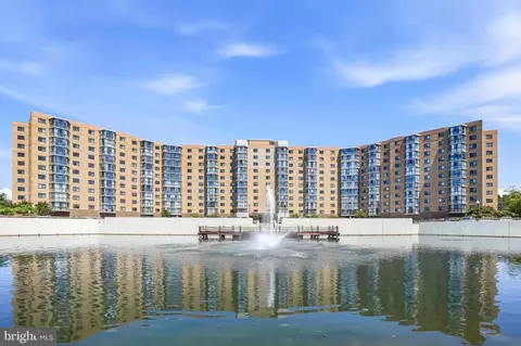 3330 N Leisure World Blvd #5-819, Silver Spring, MD 20906