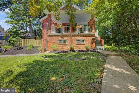 5312 Tuscarawas Rd, Bethesda, MD 20816
