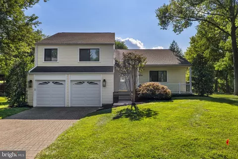 20154 Wynnfield Dr, Germantown, MD 20874