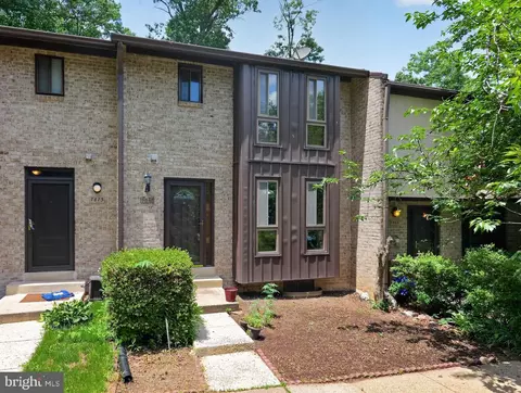 7871 Briardale Ter, Rockville, MD 20855