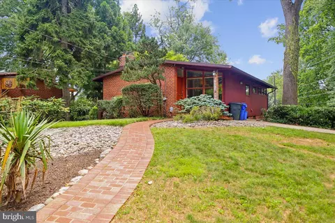 2212 Richland Pl, Silver Spring, MD 20910