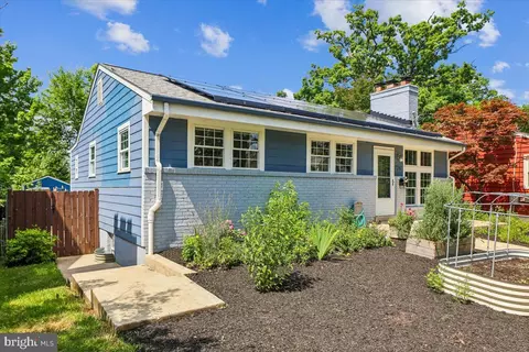 Exterior - 726 Boundary Ave, Silver Spring, MD 20910 photo 12 of 16