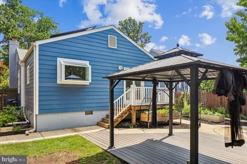 Exterior - 726 Boundary Ave, Silver Spring, MD 20910 photo 6 of 16