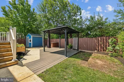 Exterior - 726 Boundary Ave, Silver Spring, MD 20910 photo 7 of 16