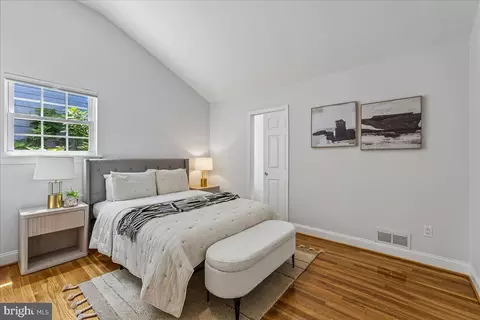 Bedroom - 726 Boundary Ave, Silver Spring, MD 20910 photo 2 of 4
