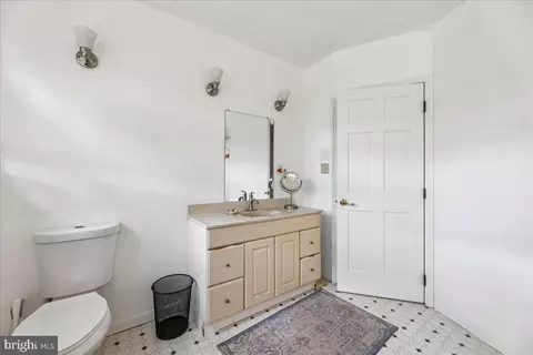 Entry Way - 2709 Fenimore Rd, Silver Spring, MD 20902 photo 5 of 6
