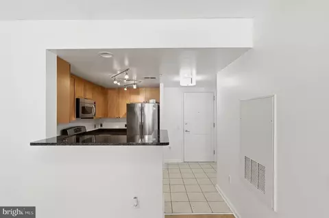 Kitchen - 930 Wayne Ave #201, Silver Spring, MD 20910 photo 5 of 5