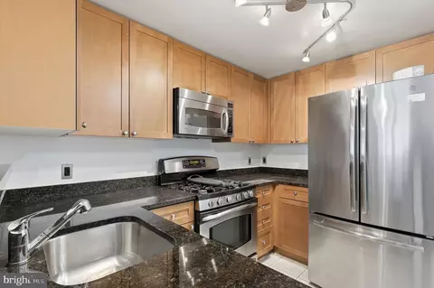Kitchen - 930 Wayne Ave #201, Silver Spring, MD 20910 photo 3 of 5