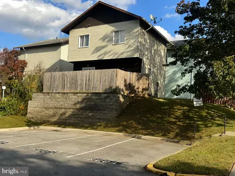 42 Brian Ct #150, Gaithersburg, MD 20877