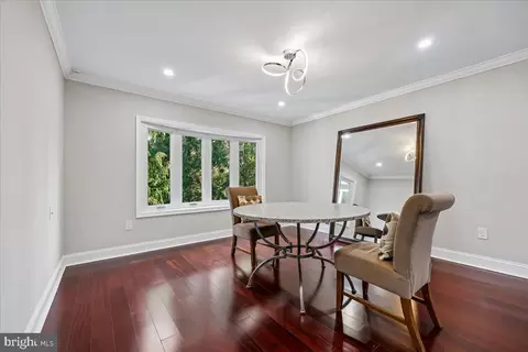 Dining - 6 Crestview Ct, Potomac, MD 20854 photo 2 of 2