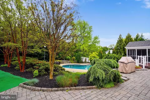 Other - 6 Crestview Ct, Potomac, MD 20854 photo 1 of 34