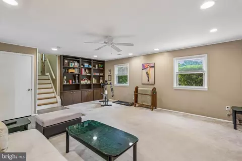 Living - 2 Foxhall Ct, Silver Spring, MD 20906 photo 2 of 5