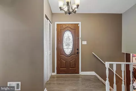 Entry Way - 2 Foxhall Ct, Silver Spring, MD 20906 photo 1 of 9