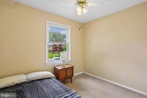 Bedroom - 2 Foxhall Ct, Silver Spring, MD 20906 photo 9 of 12