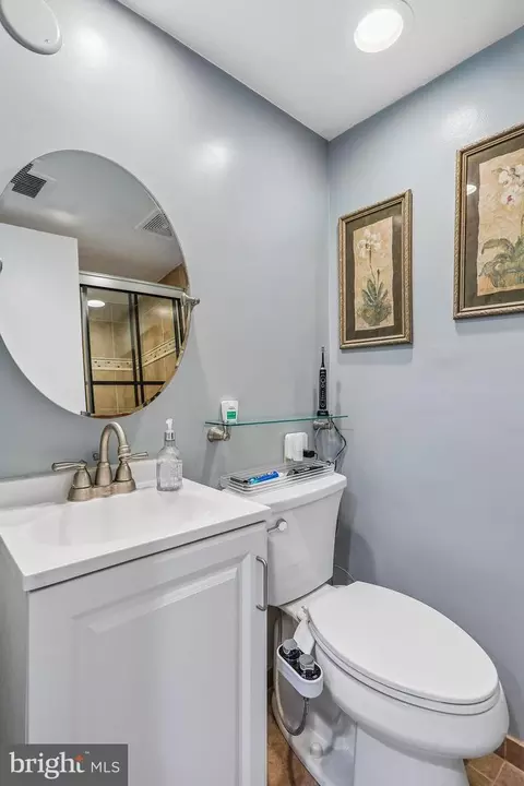 Bath - 2 Foxhall Ct, Silver Spring, MD 20906 photo 6 of 7