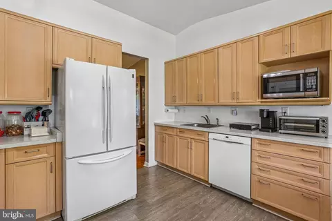 Kitchen - 2 Foxhall Ct, Silver Spring, MD 20906 photo 4 of 5