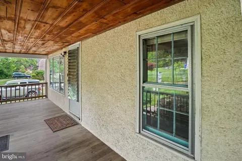Exterior - 620 Ritchie Ave, Silver Spring, MD 20910 photo 4 of 9