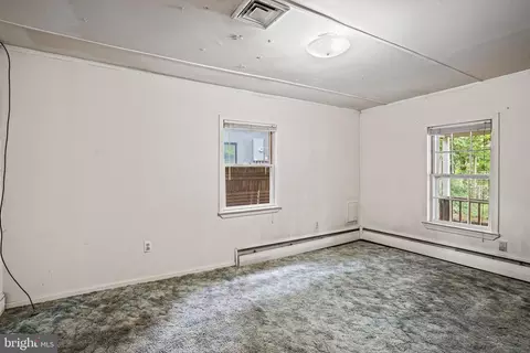 Bedroom - 620 Ritchie Ave, Silver Spring, MD 20910 photo 1 of 4