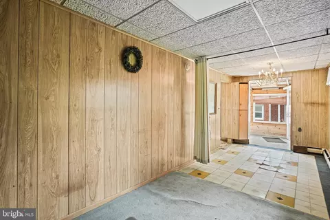 Entry Way - 620 Ritchie Ave, Silver Spring, MD 20910 photo 4 of 5