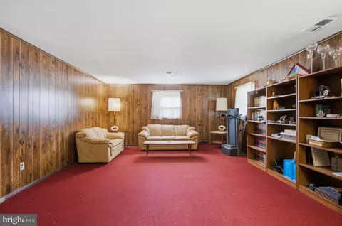 Living - 1011 Devere Dr, Silver Spring, MD 20903 photo 3 of 4