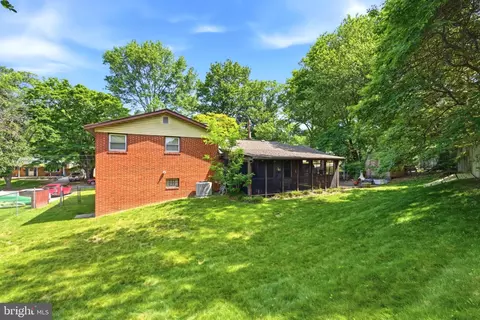 Exterior - 1011 Devere Dr, Silver Spring, MD 20903 photo 9 of 10