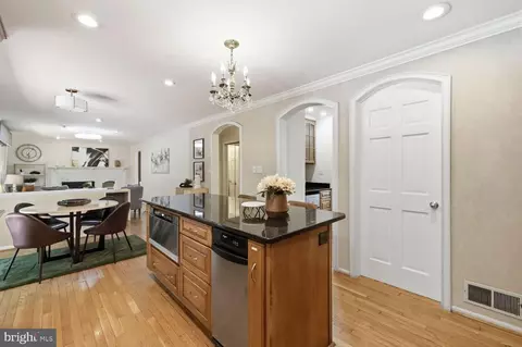 1332 Winding Waye Ln, Silver Spring, MD 20902 photo 21