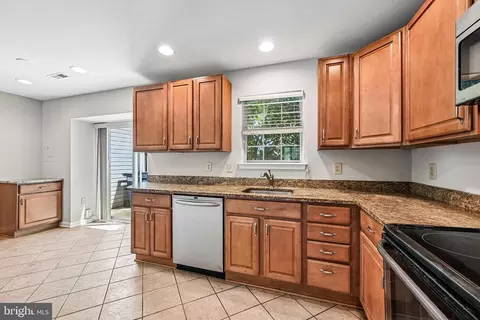Kitchen - 13203 Verdi Ct, Silver Spring, MD 20904 photo 2 of 5