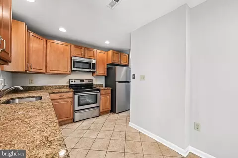 Kitchen - 13203 Verdi Ct, Silver Spring, MD 20904 photo 3 of 5