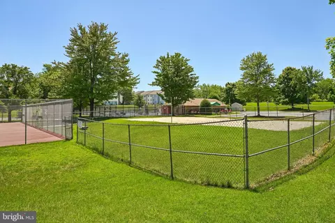 Exterior - 13203 Verdi Ct, Silver Spring, MD 20904 photo 7 of 13