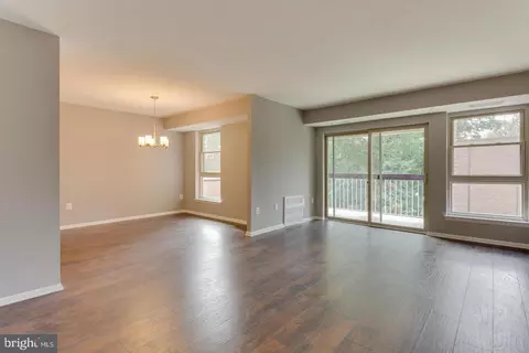 Living - 2305 Greenery Ln #204-3, Silver Spring, MD 20906 photo 1 of 3