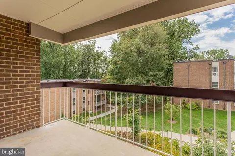 Exterior - 2305 Greenery Ln #204-3, Silver Spring, MD 20906 photo 1 of 3
