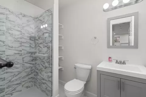 Bath - 2040 Westchester Dr, Silver Spring, MD 20902 photo 6 of 7