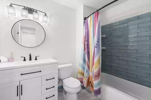 Bath - 2040 Westchester Dr, Silver Spring, MD 20902 photo 5 of 7
