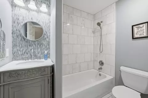Bath - 15802 Radwick Ln, Silver Spring, MD 20906 photo 8 of 8