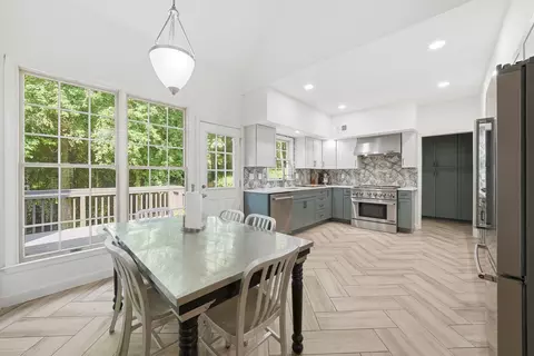 Kitchen - 15802 Radwick Ln, Silver Spring, MD 20906 photo 4 of 4