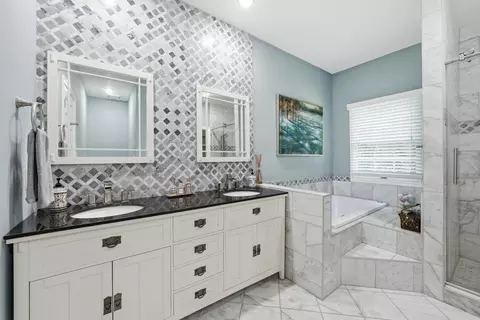 Bath - 15802 Radwick Ln, Silver Spring, MD 20906 photo 1 of 8