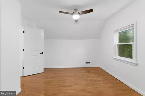 Bedroom - 1511 Crest Rd, Silver Spring, MD 20902 photo 12 of 16
