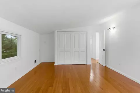 Bedroom - 1511 Crest Rd, Silver Spring, MD 20902 photo 10 of 16