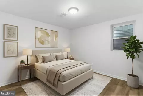 Bedroom - 1511 Crest Rd, Silver Spring, MD 20902 photo 4 of 16