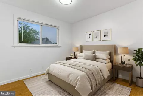 Bedroom - 1511 Crest Rd, Silver Spring, MD 20902 photo 6 of 16