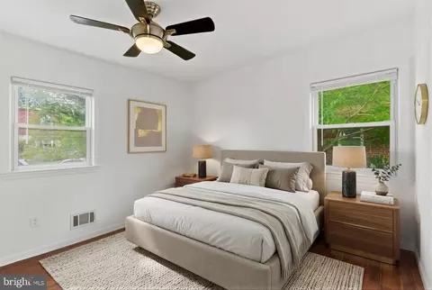 Bedroom - 1511 Crest Rd, Silver Spring, MD 20902 photo 3 of 16