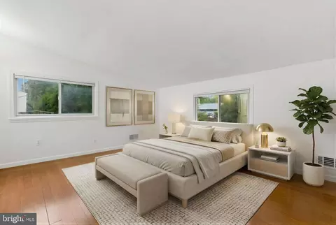 Bedroom - 1511 Crest Rd, Silver Spring, MD 20902 photo 8 of 16