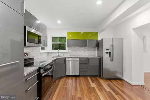 Kitchen - 1511 Crest Rd, Silver Spring, MD 20902 photo 2 of 4