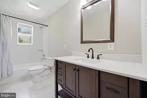 Bath - 2507 Weisman Rd, Silver Spring, MD 20902 photo 1 of 3