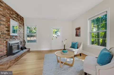 Living - 2418 Forest Glen Rd, Silver Spring, MD 20910 photo 2 of 2