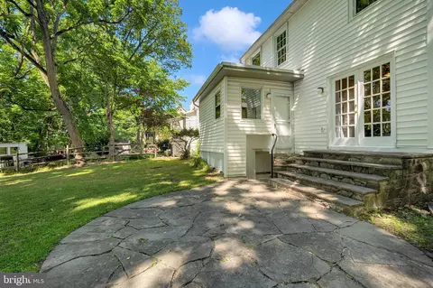 Exterior - 2418 Forest Glen Rd, Silver Spring, MD 20910 photo 2 of 4